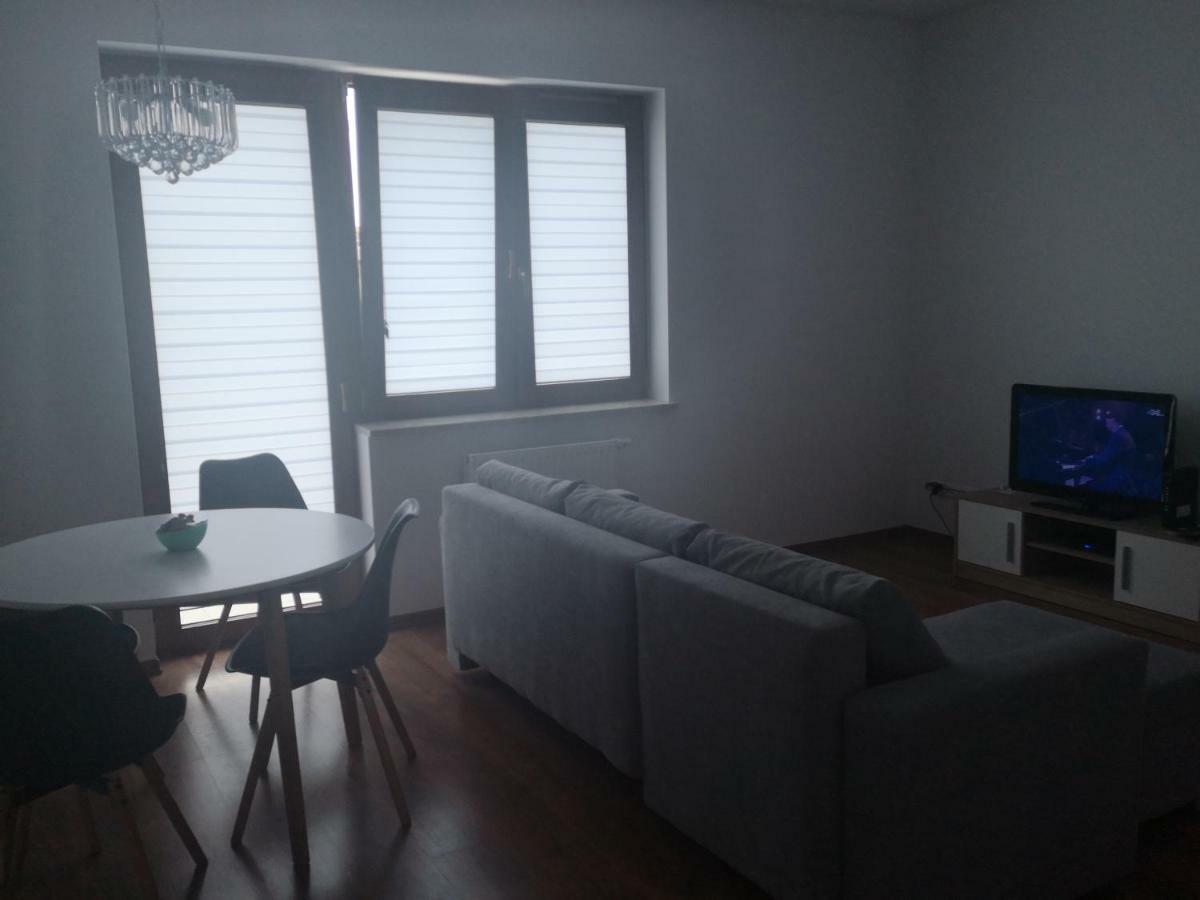 Ferienwohnung Apartament Przy Aquaparku Radom Exterior foto